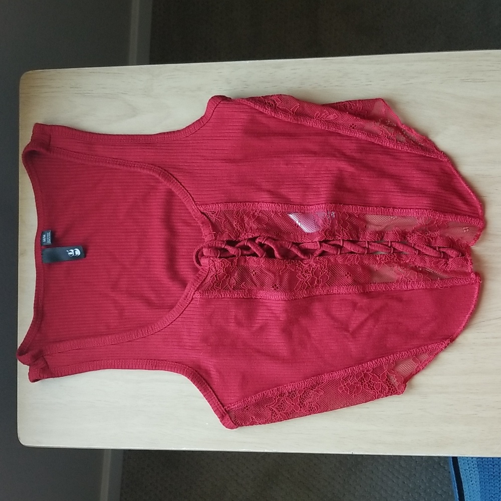 Red Lace Crop Top SzM
